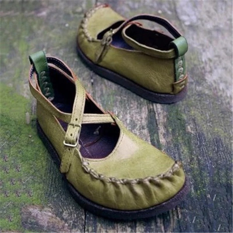 2019 Casual Flat Shoes with Buckle for Women