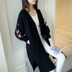 Women's Embroidered Pocket Cardigan for Fall/Winter