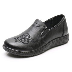 Comfortable Soft Sole Flat Shoes for Older Women