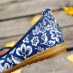 New Beijing Style Embroidered Flat Shoes for Women