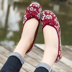 New Beijing Style Embroidered Flat Shoes for Women