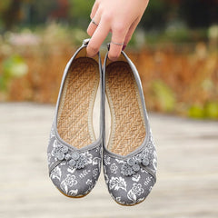 New Beijing Style Embroidered Flat Shoes for Women