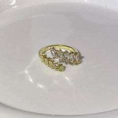 Premium Zircon Ring for Women's Elegant Luxury