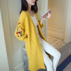 Women's Embroidered Pocket Cardigan for Fall/Winter