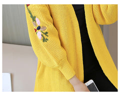Women's Embroidered Pocket Cardigan for Fall/Winter
