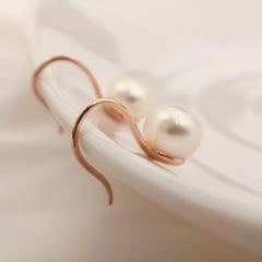 S925 Silver Freshwater Pearl Stud Earrings in Rose Gold