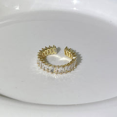 Premium Zircon Ring for Women's Elegant Luxury