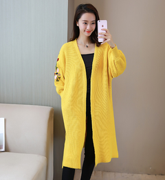 Women's Embroidered Pocket Cardigan for Fall/Winter